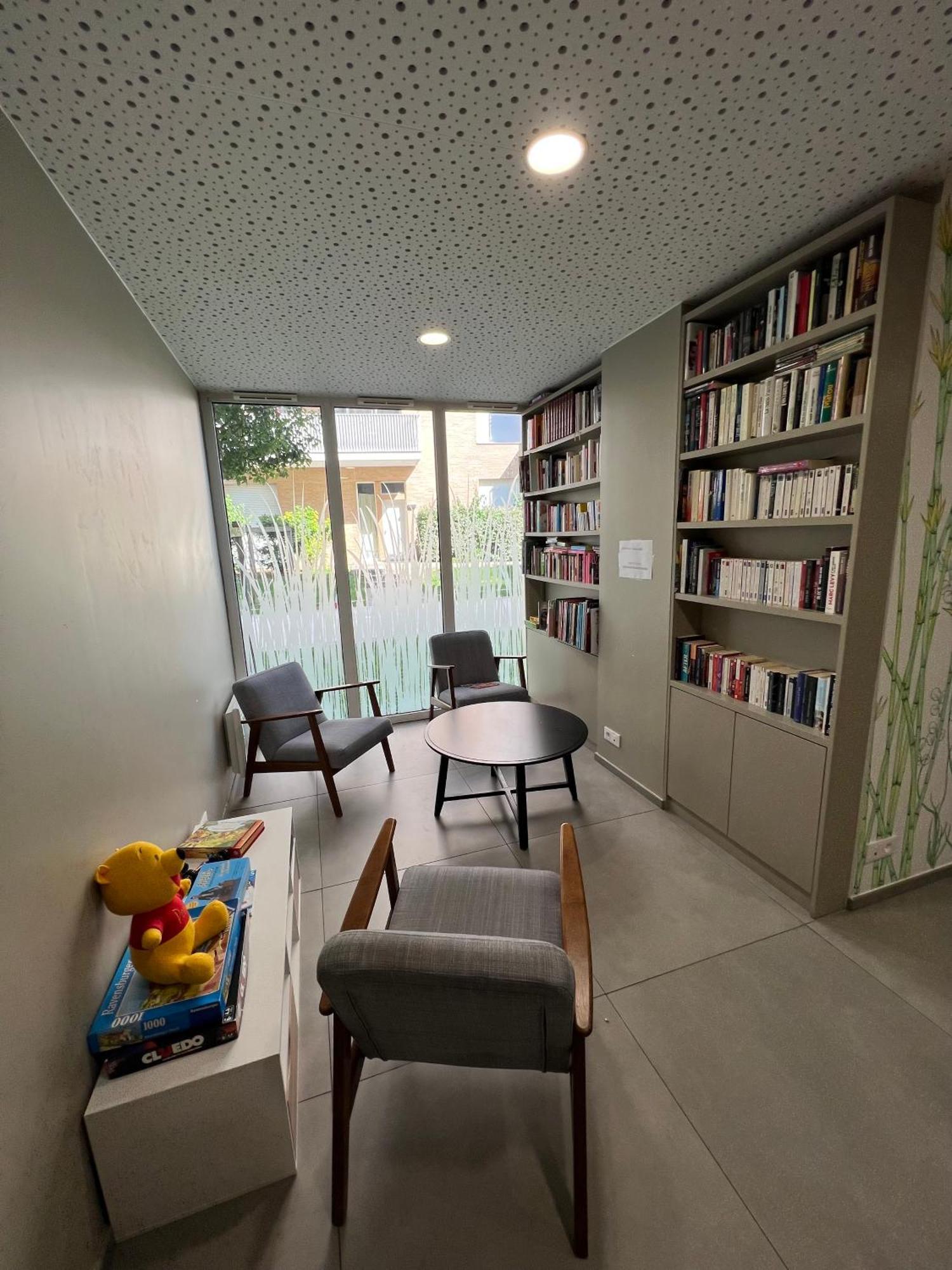 Appartement Elegant Et Lumineux Romainville Exterior photo